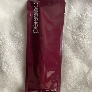 Lip liner brand new